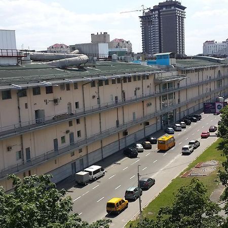 Apartment Obolonskiy Prospekt 31 基輔 外观 照片
